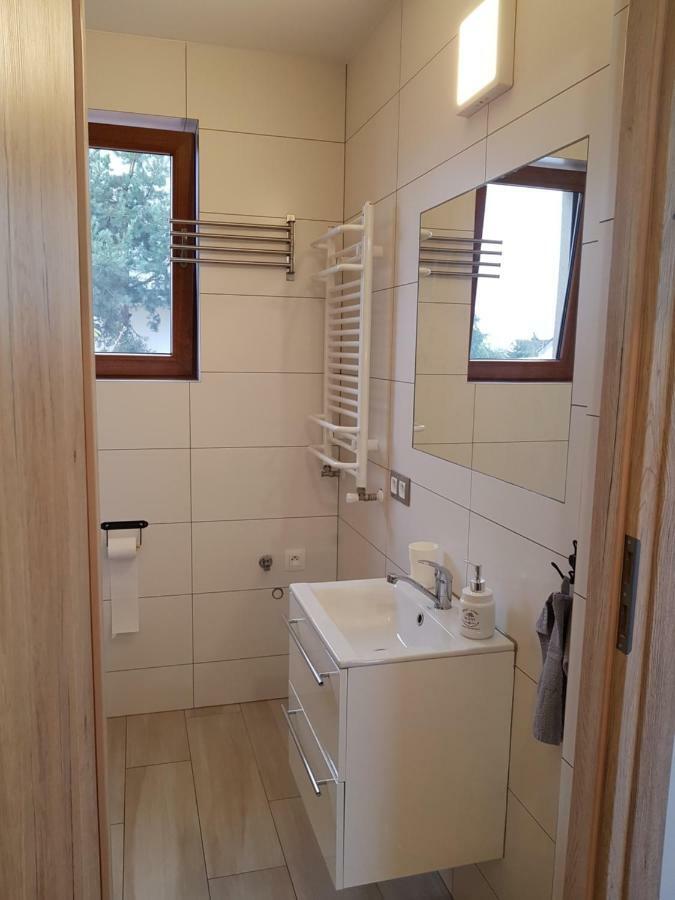 Wrzosowe Wzgorze Apartamenty Checiny  Bagian luar foto